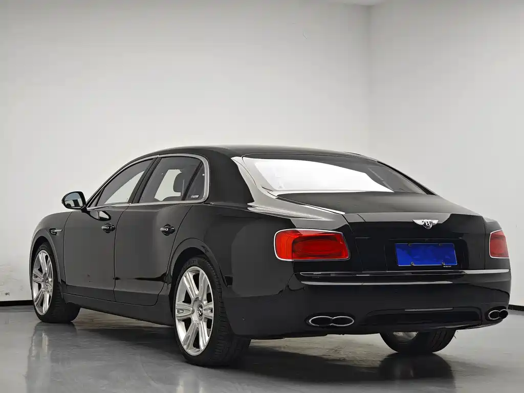 Bentley Flying Spur — миниатюра 13