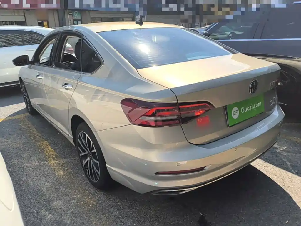 Volkswagen Lavida — миниатюра 5