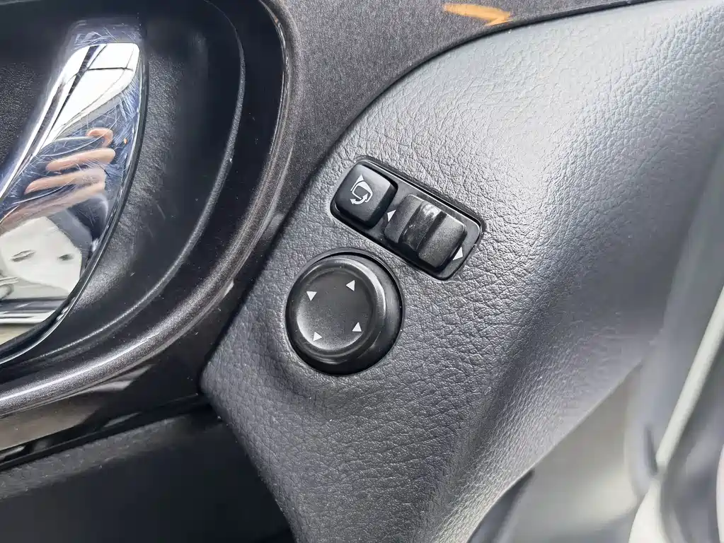 Nissan X-Trail — миниатюра 13