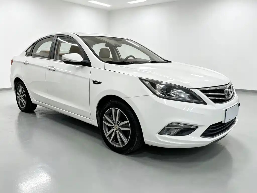 Changan Eado — миниатюра 3