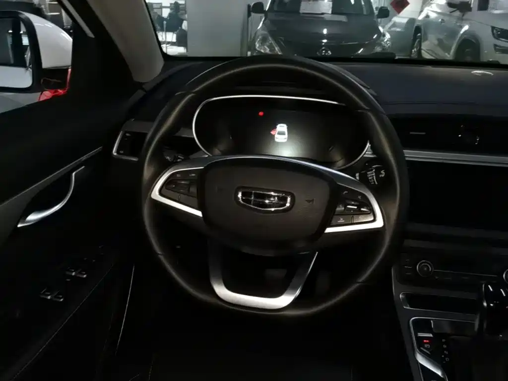 Geely Emgrand — миниатюра 11