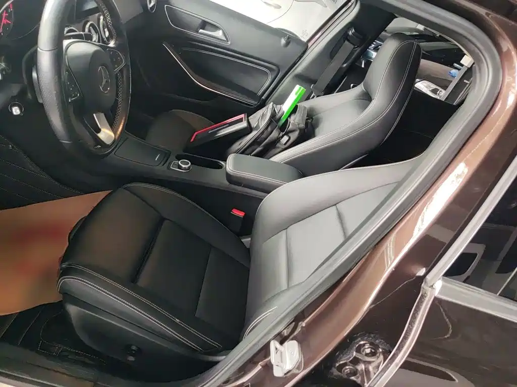 Mercedes-Benz GLA — миниатюра 7