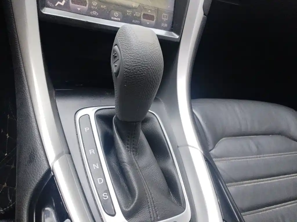 Ford Mondeo — миниатюра 15
