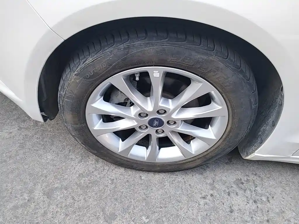 Ford Mondeo — миниатюра 23
