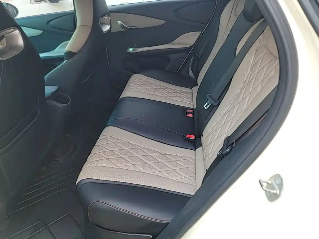 BYD Dolphin — миниатюра 17