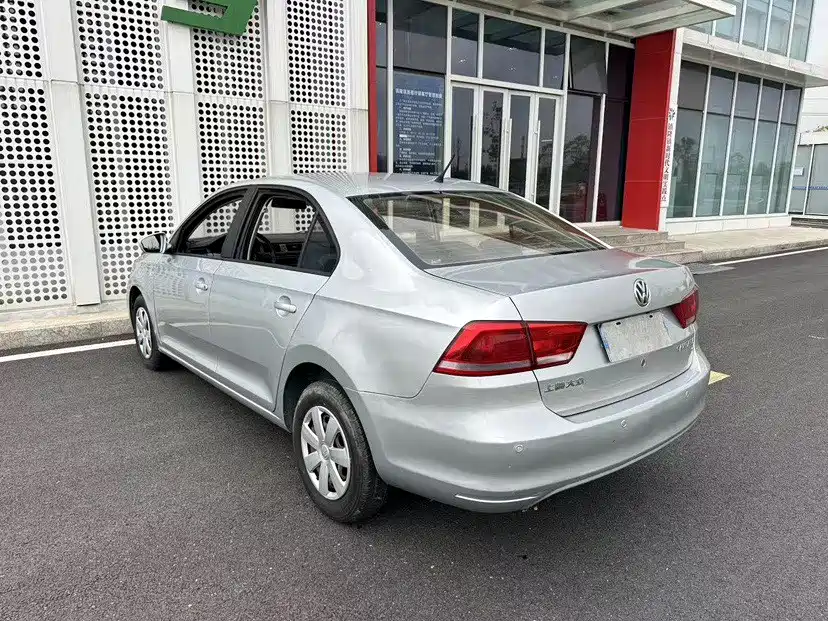 Volkswagen Santana — миниатюра 25