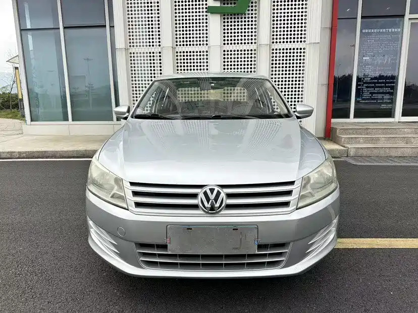 Volkswagen Santana — миниатюра 6