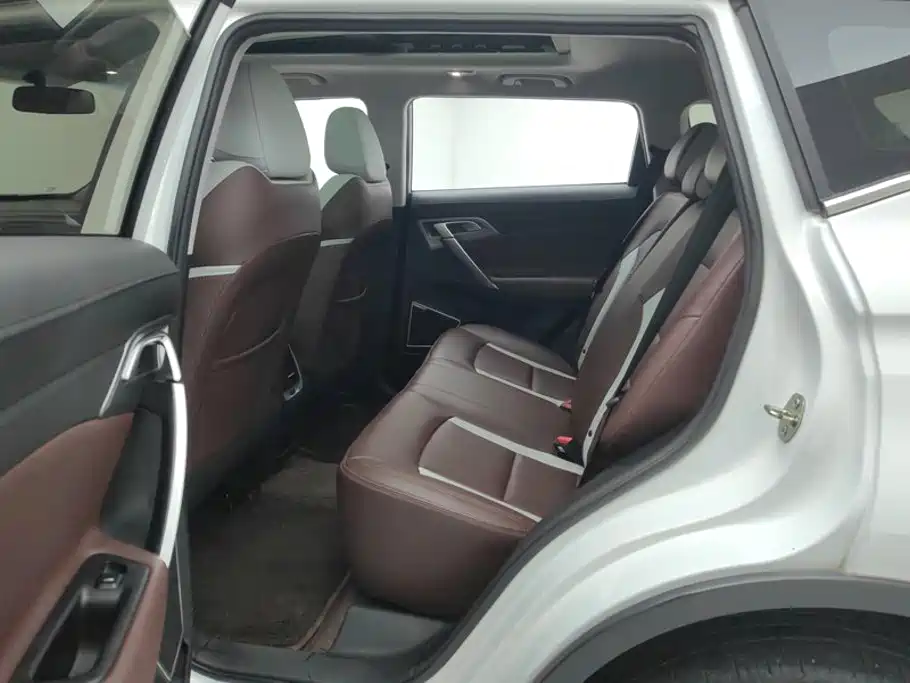 Geely Boyue — миниатюра 11