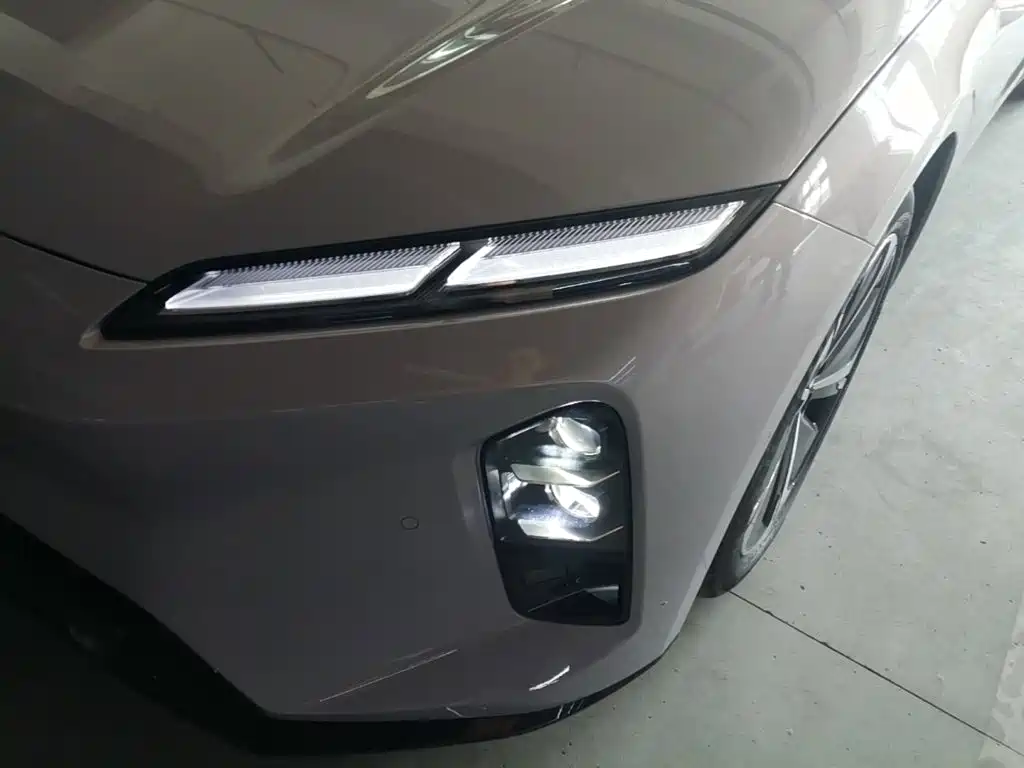 NIO ET5T — миниатюра 24