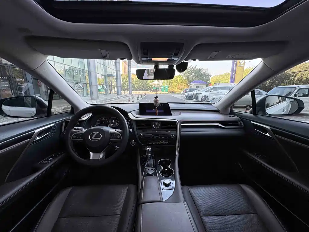 Lexus RX — миниатюра 8