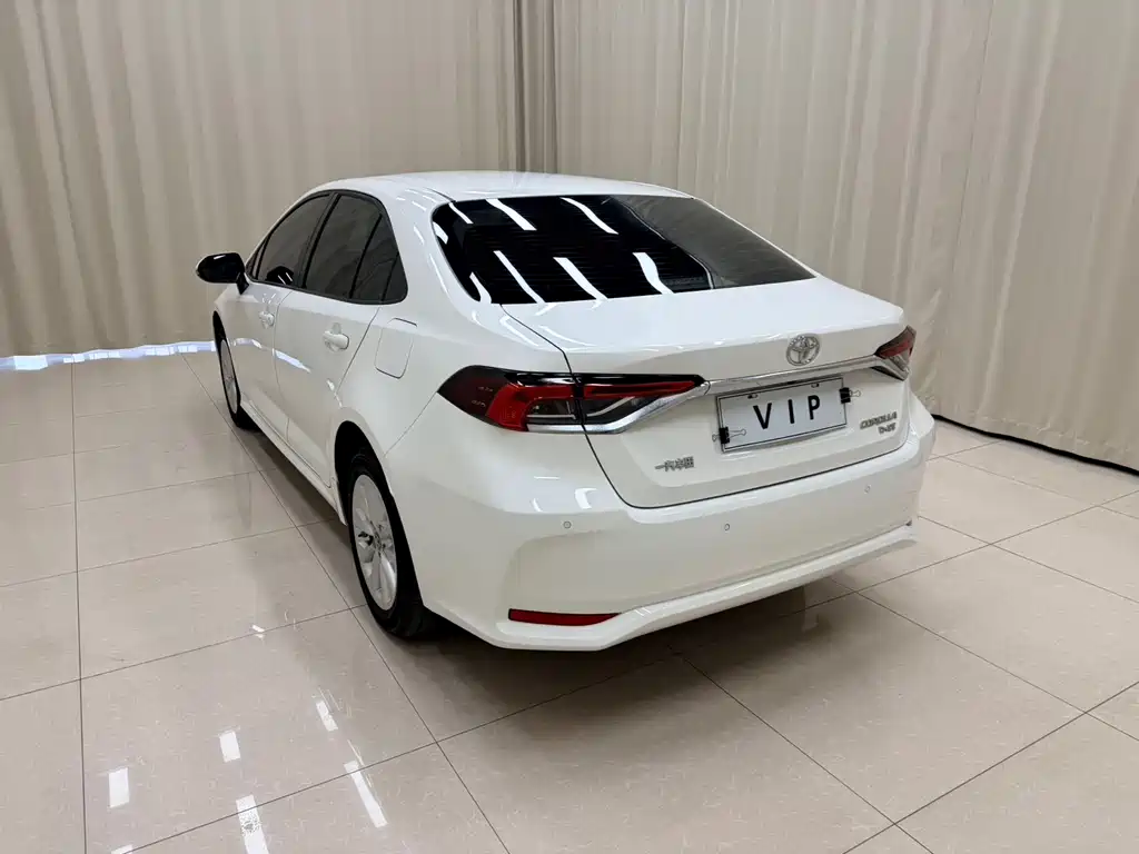 Toyota Corolla — миниатюра 5