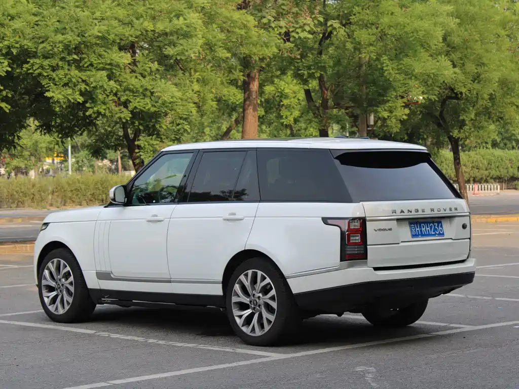 Land Rover Range Rover 2013 NA 5.0 V8 Vogue SE