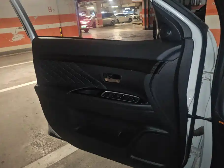 Mitsubishi Outlander — миниатюра 7