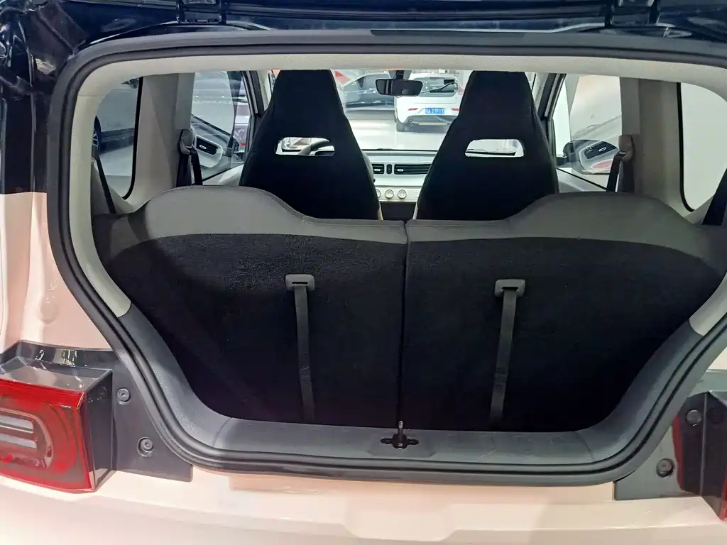 Wuling MINIEV — миниатюра 20