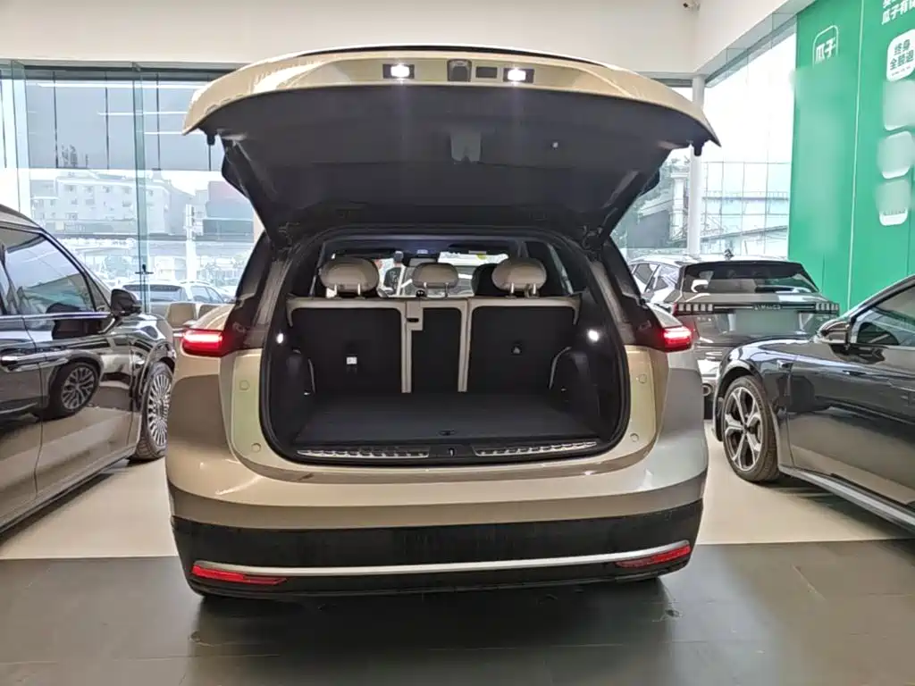 NIO ES6 — миниатюра 19