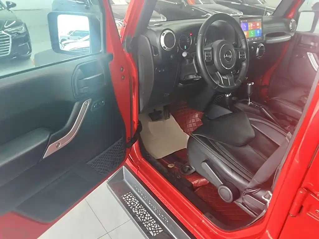 Jeep Wrangler — миниатюра 16