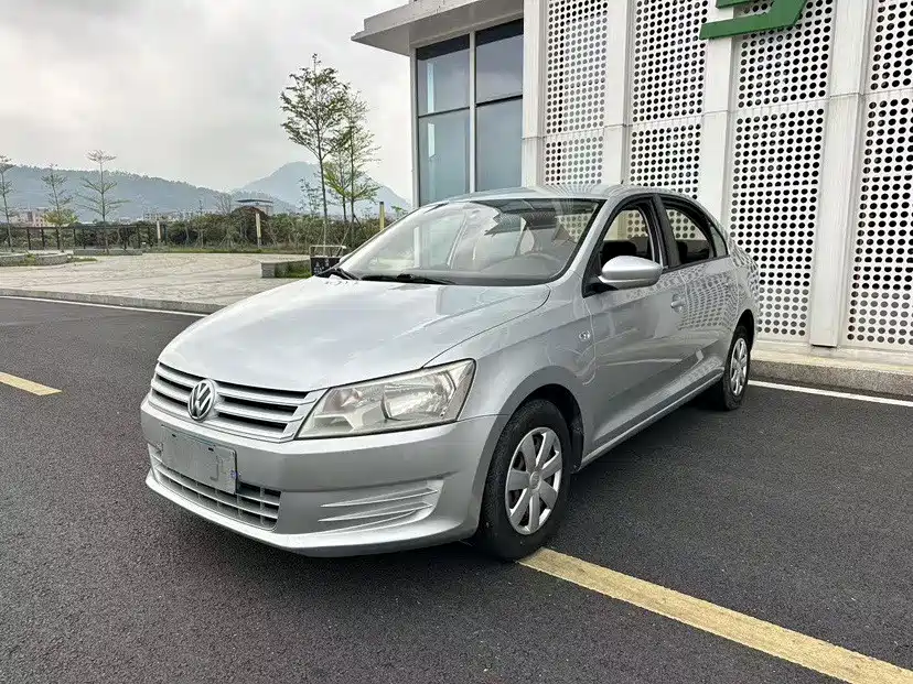 Volkswagen Santana — миниатюра 18