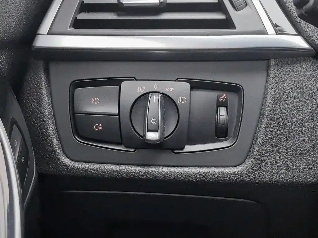 BMW 3 Series — миниатюра 21