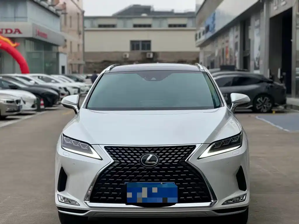 Lexus RX - фото 2