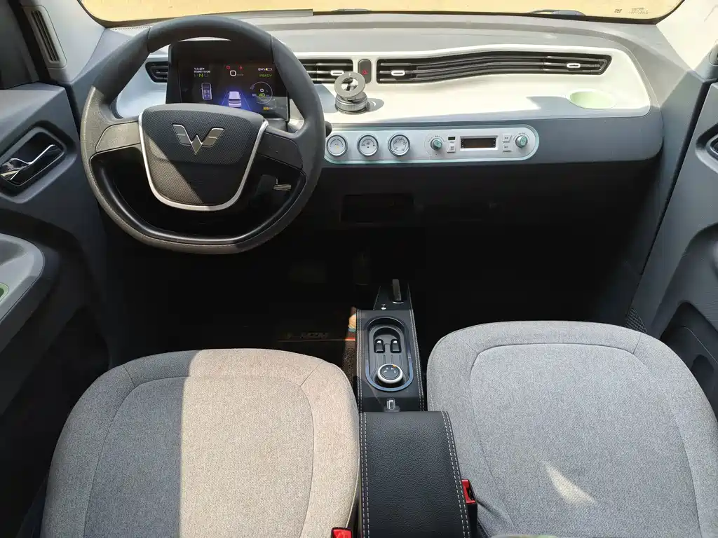 Wuling MINIEV — миниатюра 14