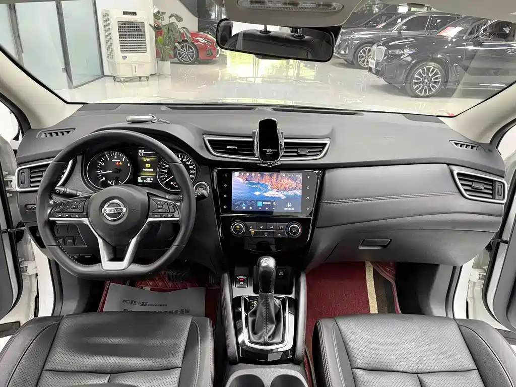 Nissan Qashqai — миниатюра 4