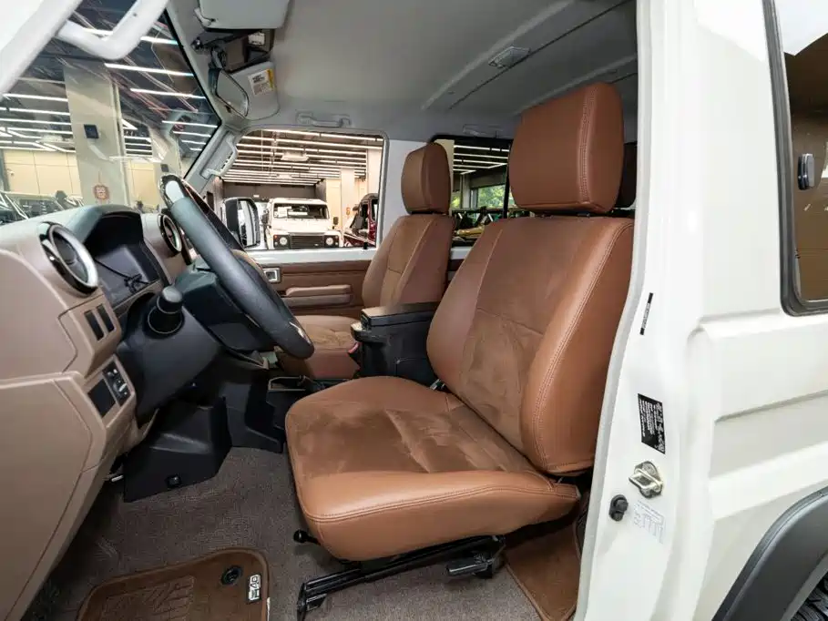 Toyota Land Cruiser — миниатюра 6