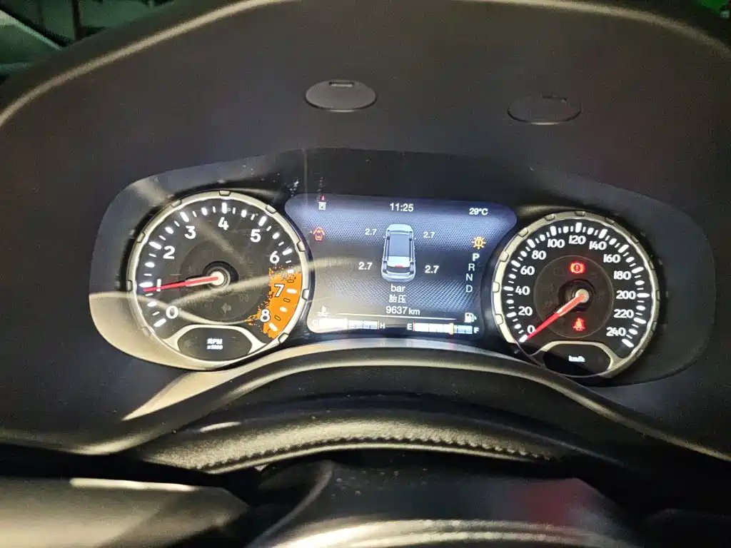Jeep Renegade — миниатюра 7