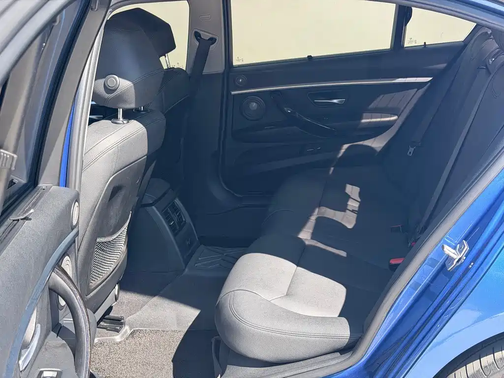 BMW 3 Series — миниатюра 5