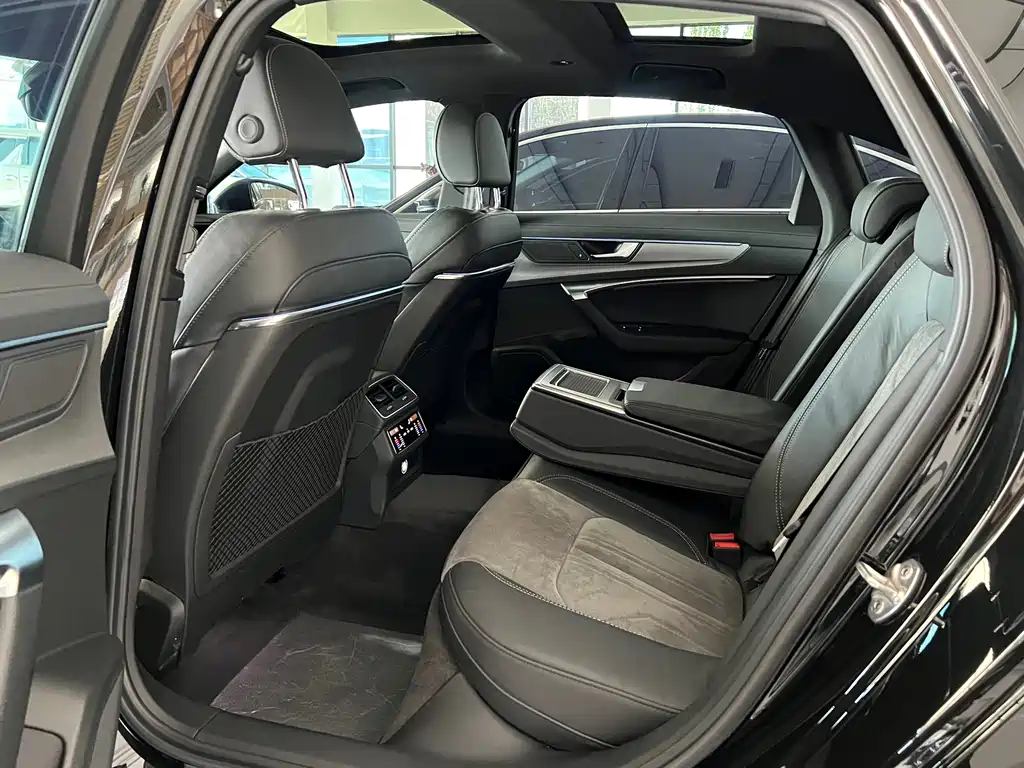 Audi A6L — миниатюра 9