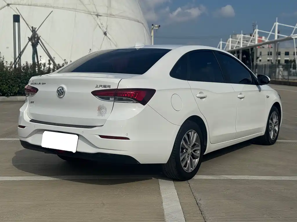 Buick Excelle — миниатюра 7