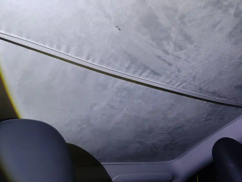 Tesla Model Y — миниатюра 14