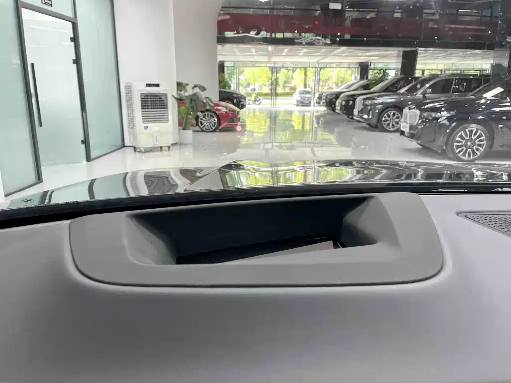 BMW X5 — миниатюра 9