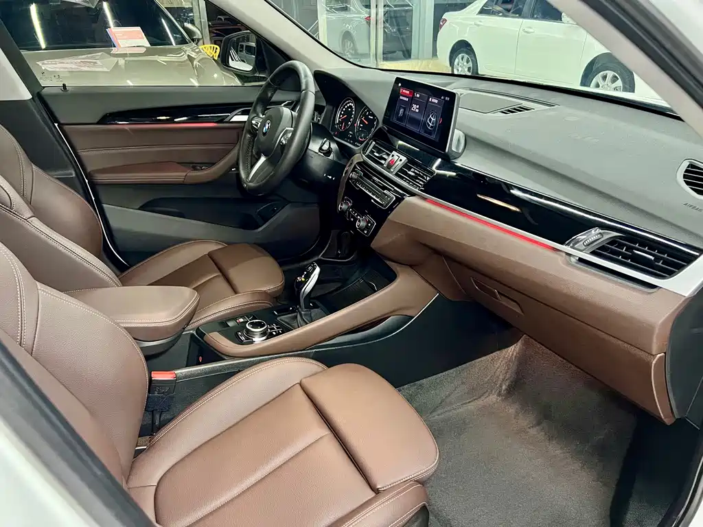 BMW X1 — миниатюра 12