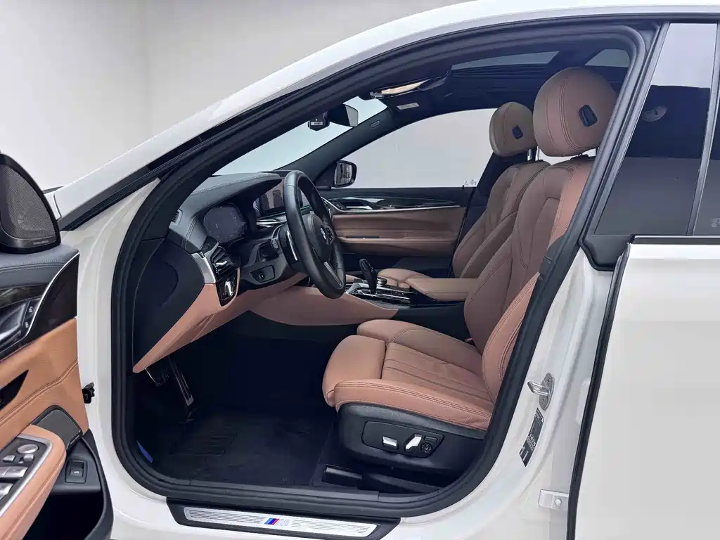 BMW 6 Series GT — миниатюра 4