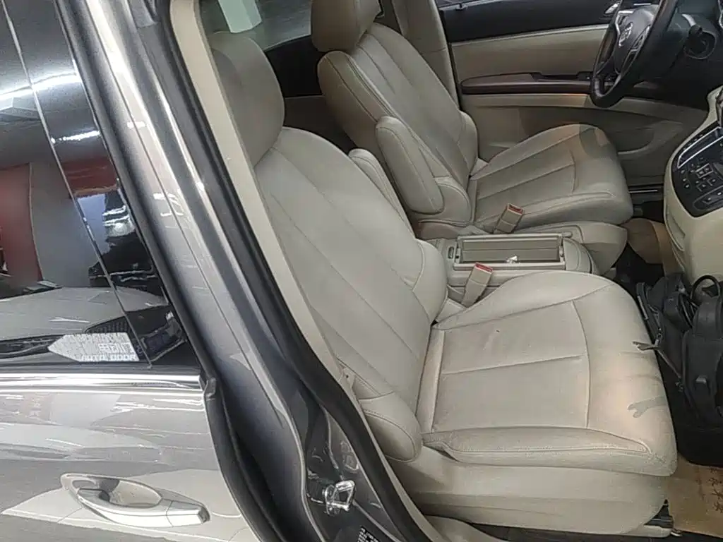 Buick GL8 — миниатюра 25
