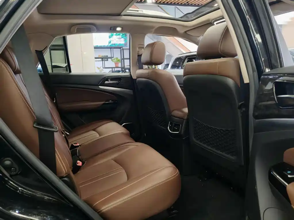 BYD Tang New Energy — миниатюра 10