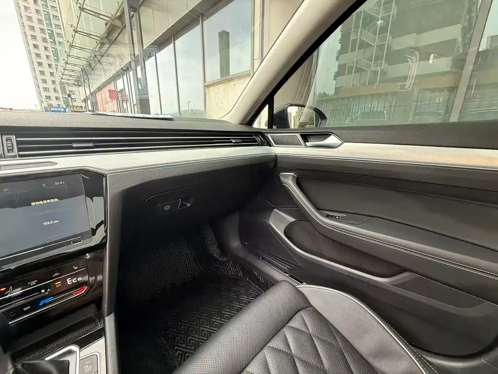 Volkswagen Magotan PHEV — миниатюра 11