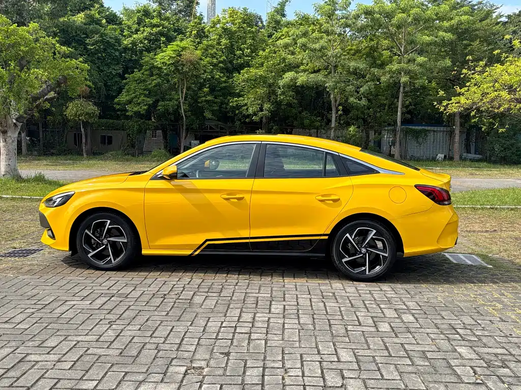 MG MG5 — миниатюра 14