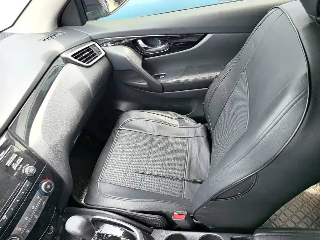 Nissan Qashqai — миниатюра 11