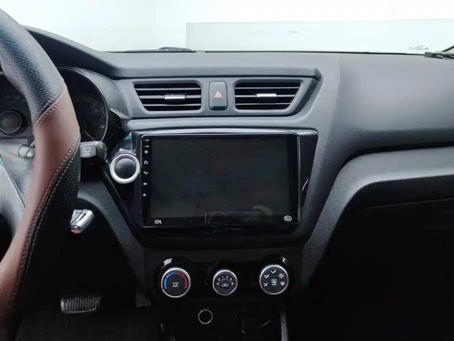 Kia K2 — миниатюра 13