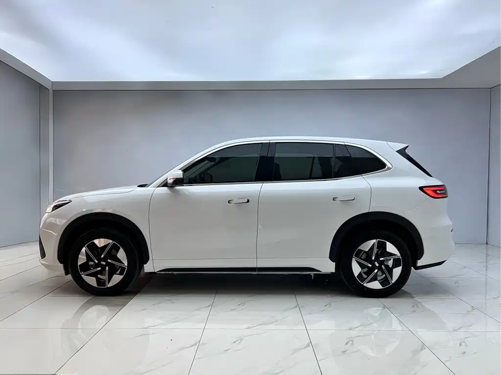 GEELY GALAXY GALAXY E5