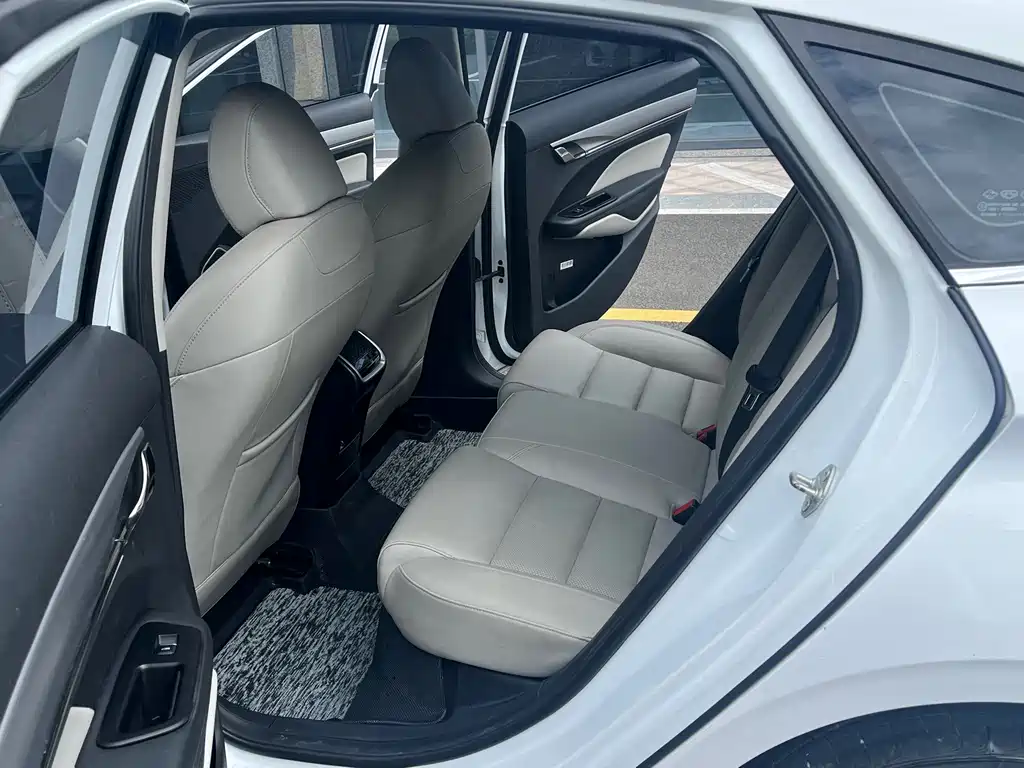 Geely Binrui — миниатюра 9