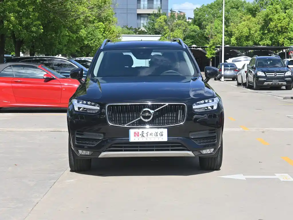 Volvo XC90 — миниатюра 2