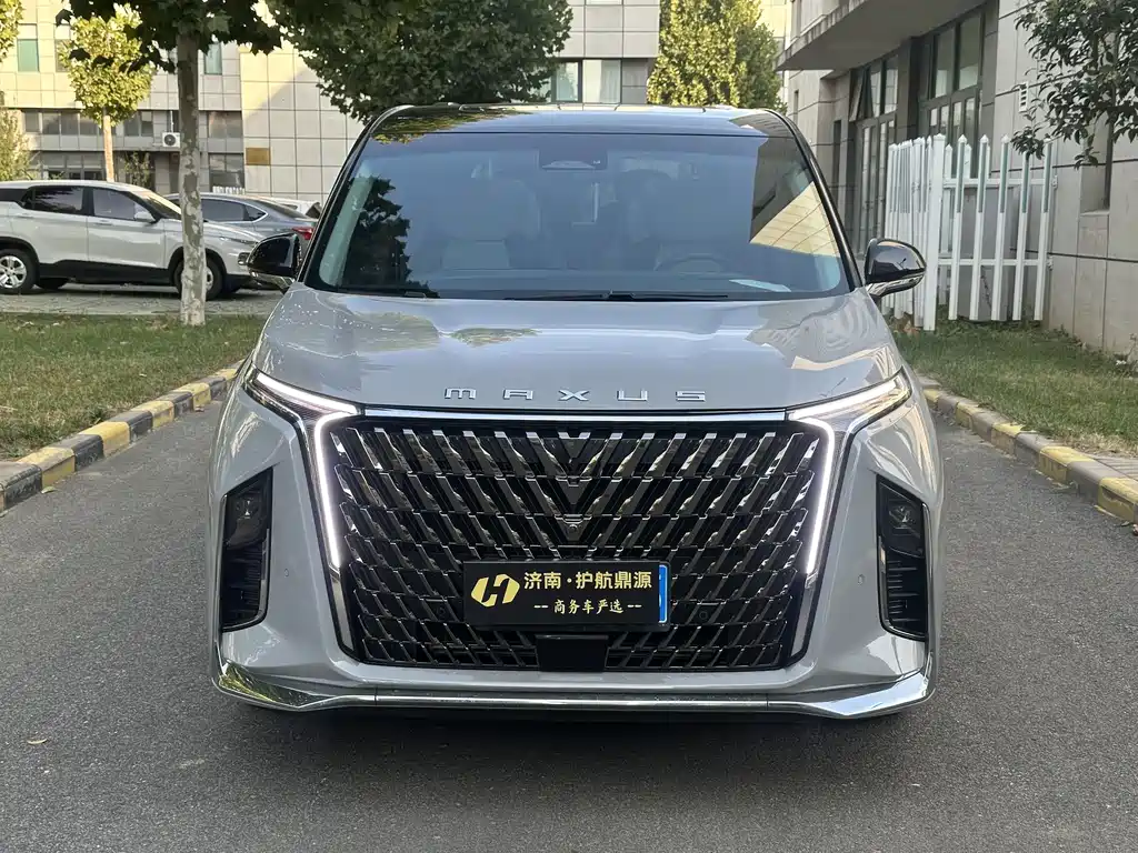 MAXUS G90 — миниатюра 2