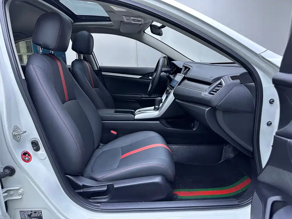 Honda Civic — миниатюра 12