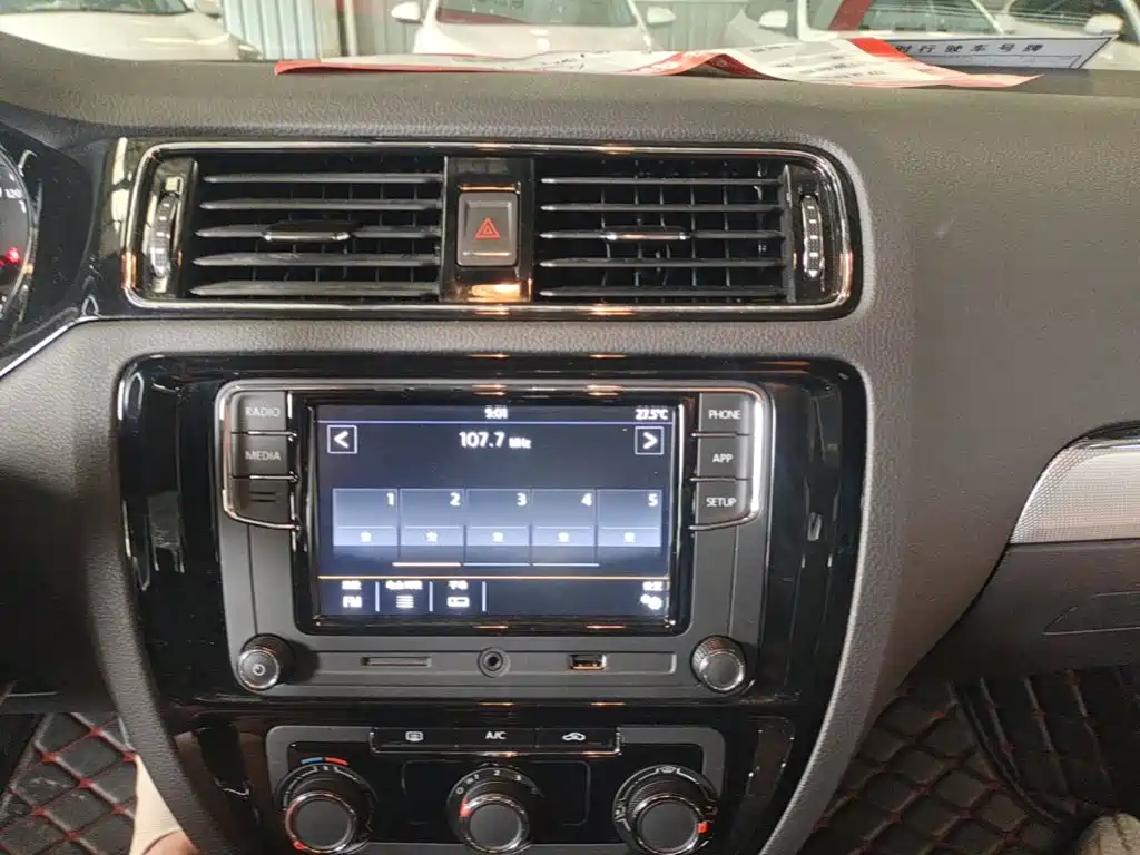 Volkswagen Sagitar — миниатюра 13