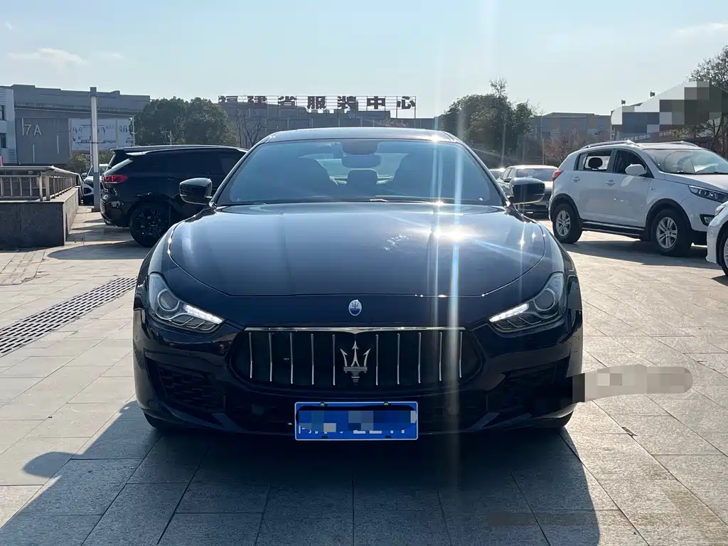 MASERATI GHIBLI