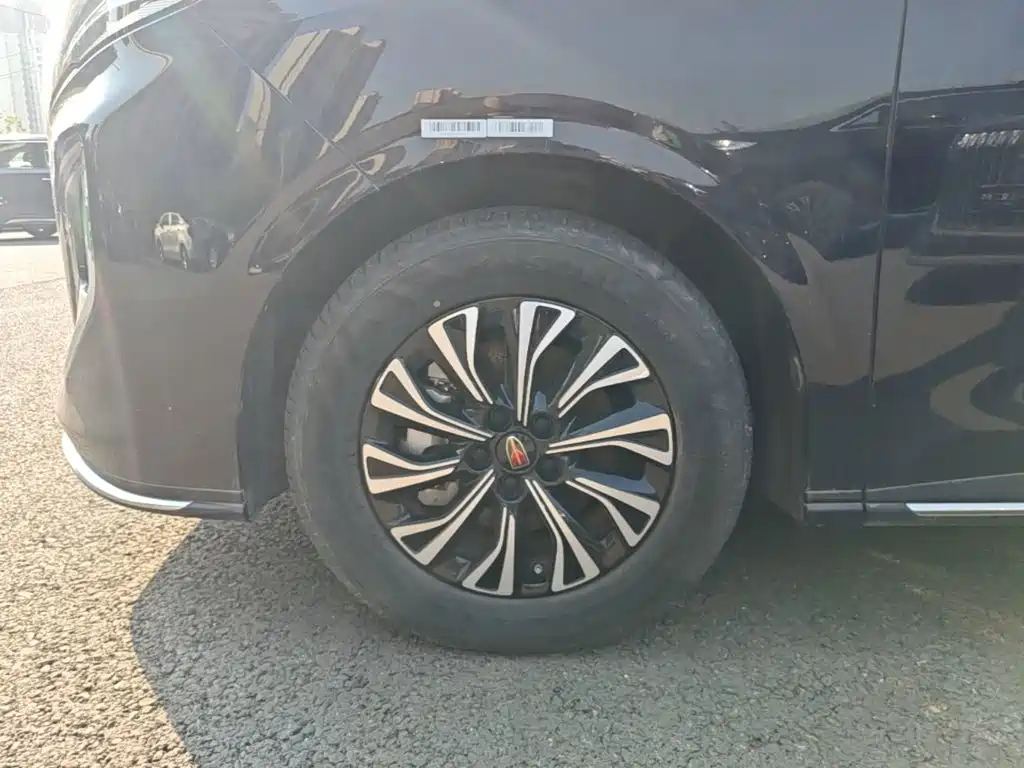 Hongqi Hongqi HQ9 PHEV — миниатюра 23