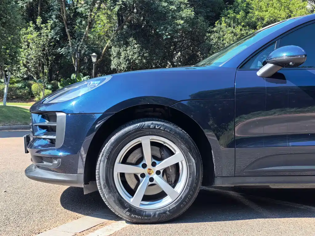 Porsche Macan — миниатюра 15