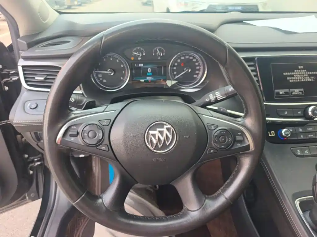Buick LaCrosse — миниатюра 11